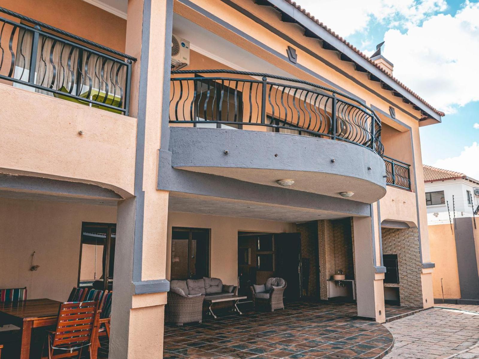 Khutso Boutique Hotel เฮซีวิว ภายนอก รูปภาพ